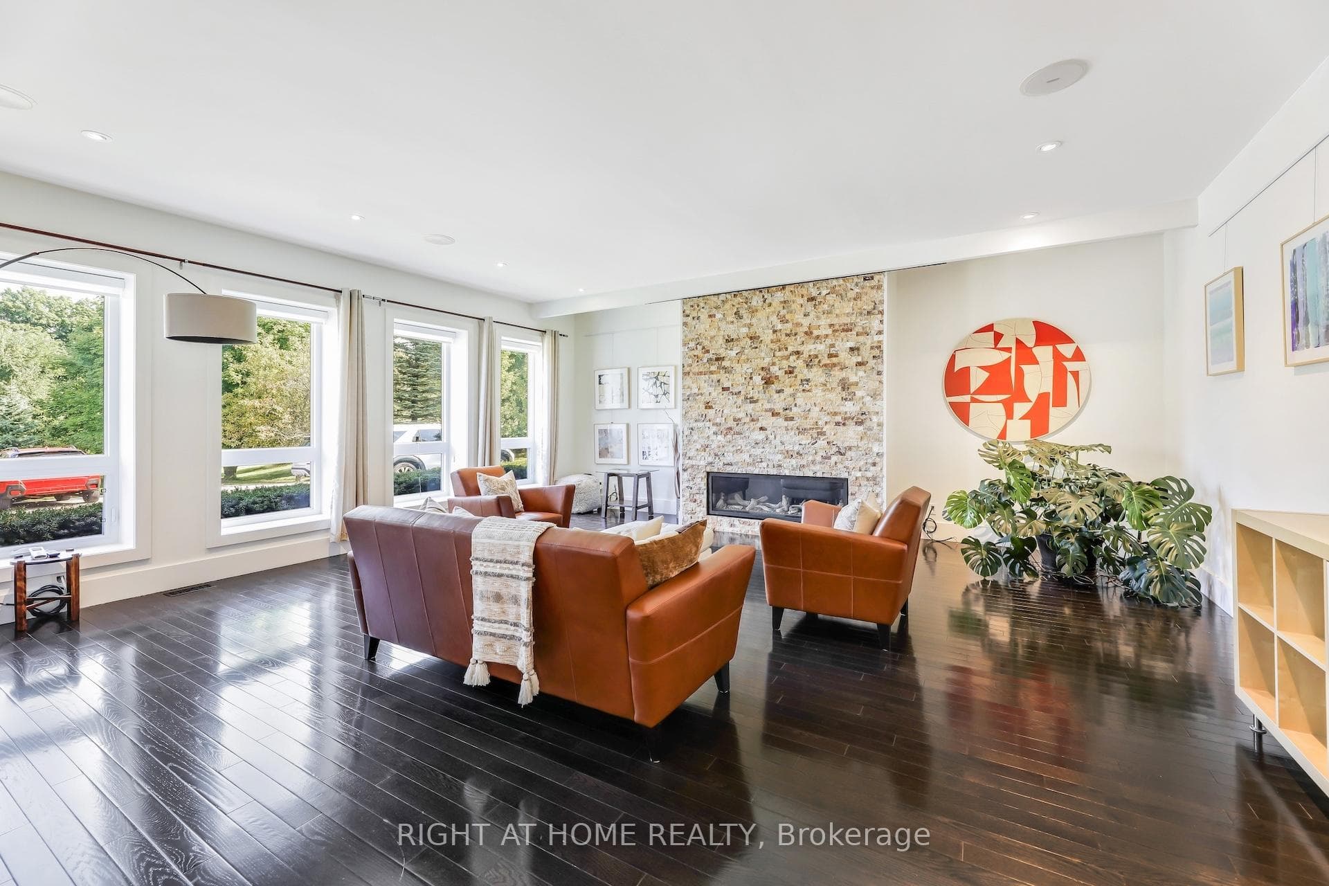 94 Simcoe Road photo 9