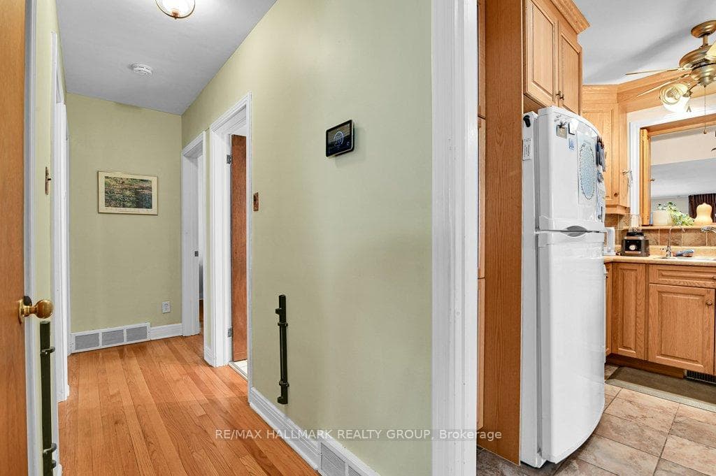 1230 Anoka Street photo 11