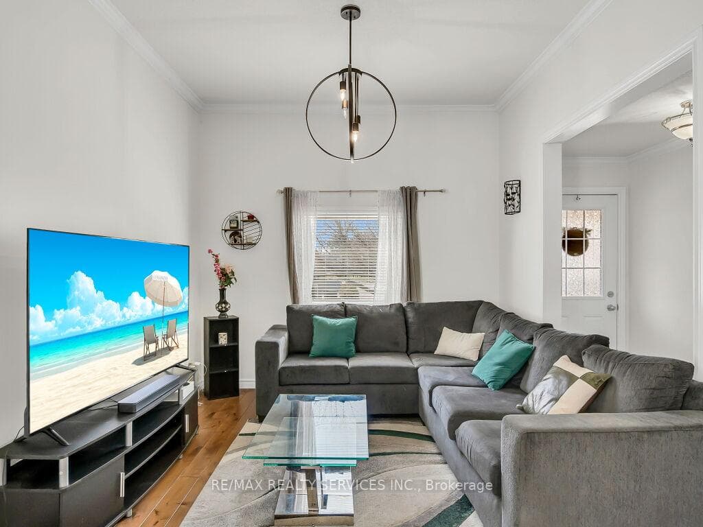 65 MOORE Street photo 15