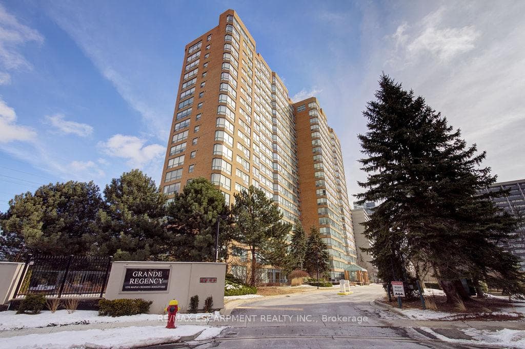 1276 Maple Crossing Boulevard Unit 607 photo 1