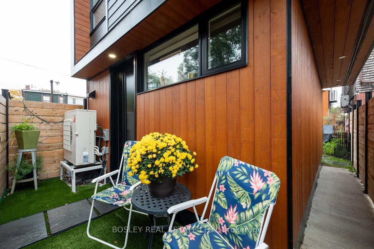 66 Chatham Avenue Unit Rear photo 21