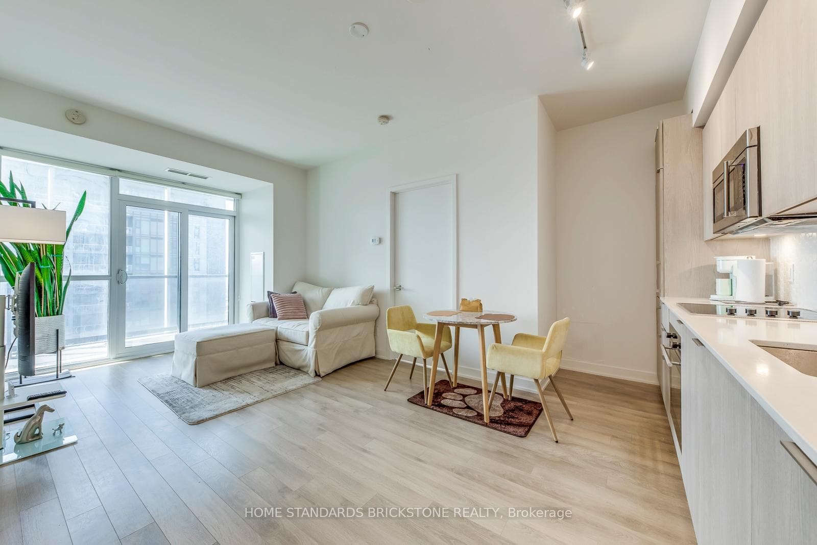 50 Ordnance Street Unit 2212 photo 1