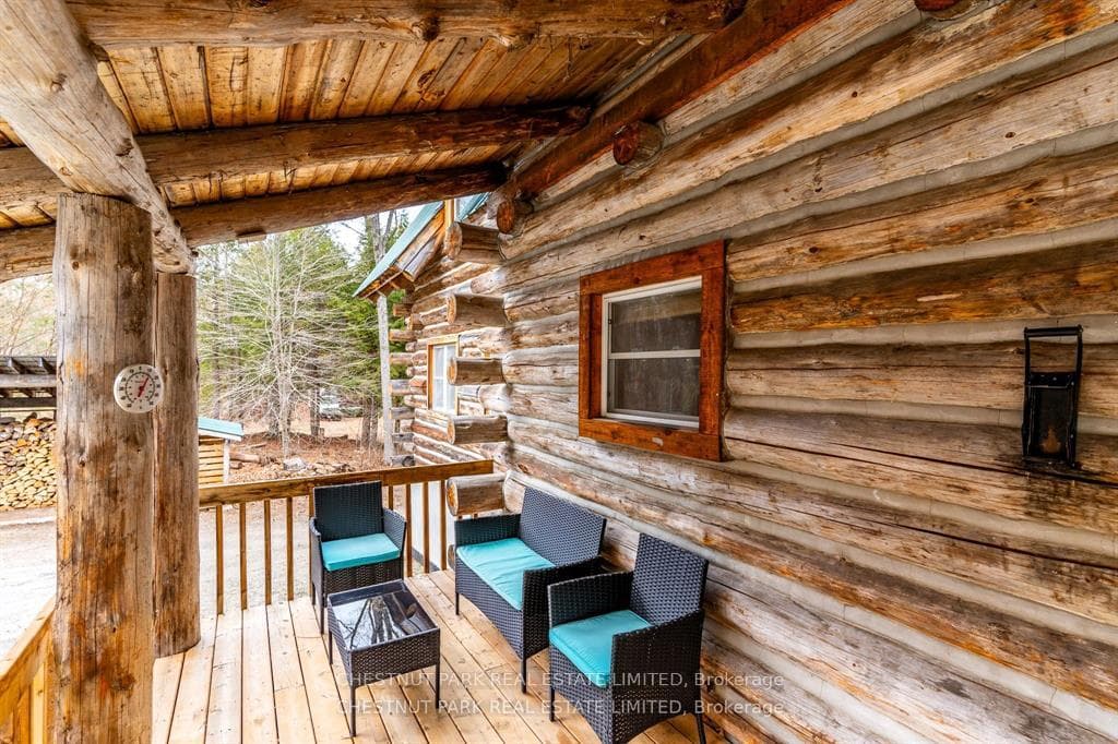 1068 Rattlesnake Road photo 3