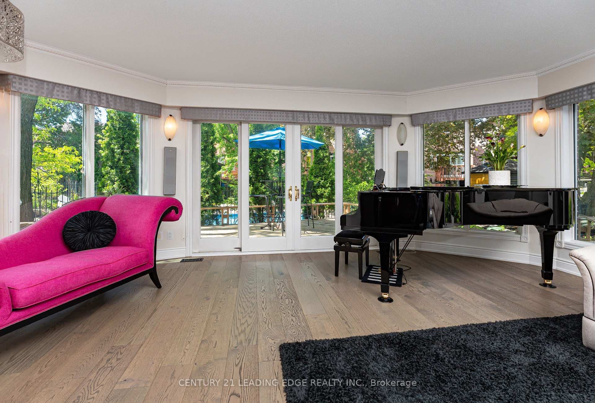 20 Solway Court photo 10