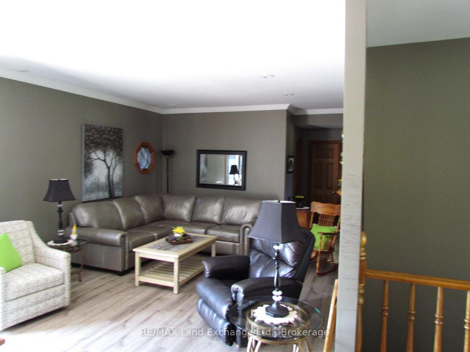 72540 London Road photo 3