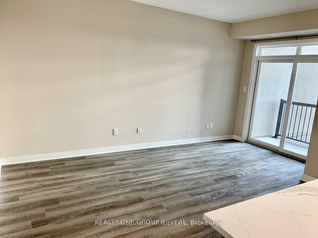 610 Farmstead Drive Unit 302 photo 8