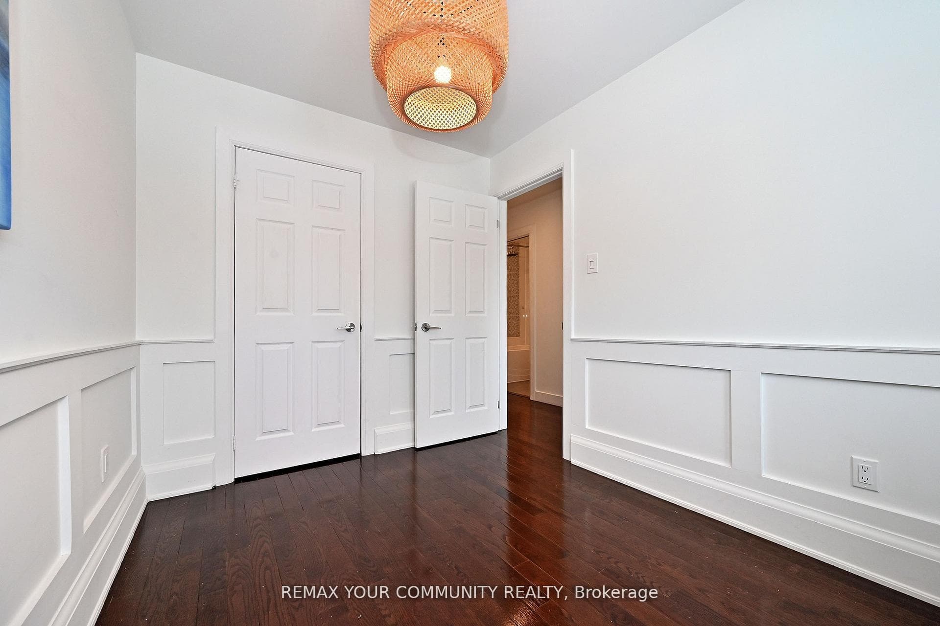 152 Vanguard Road photo 43