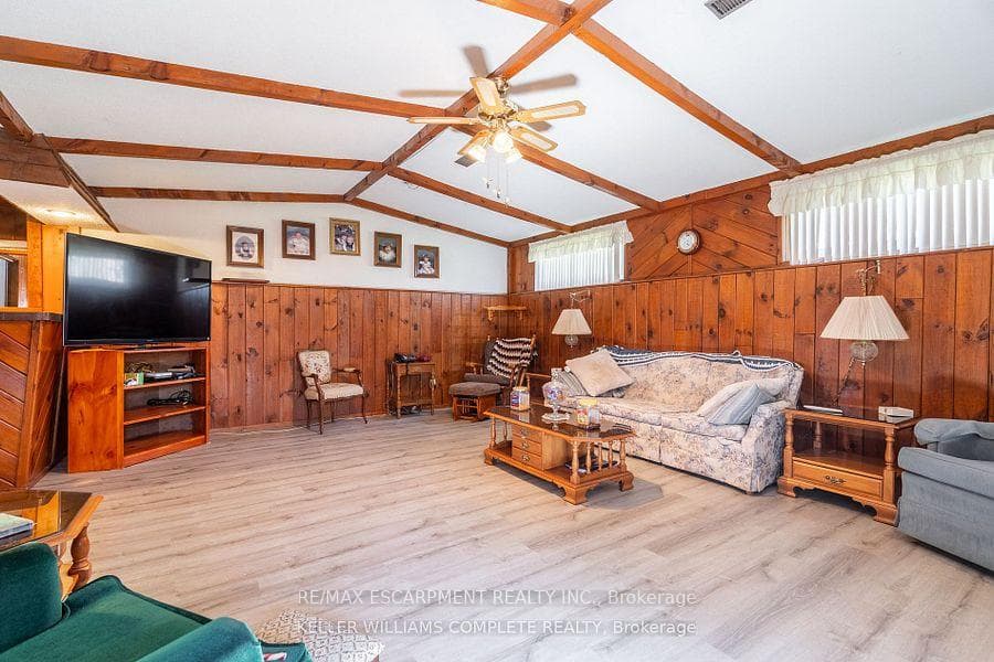 52 Greenmeadow Court photo 25