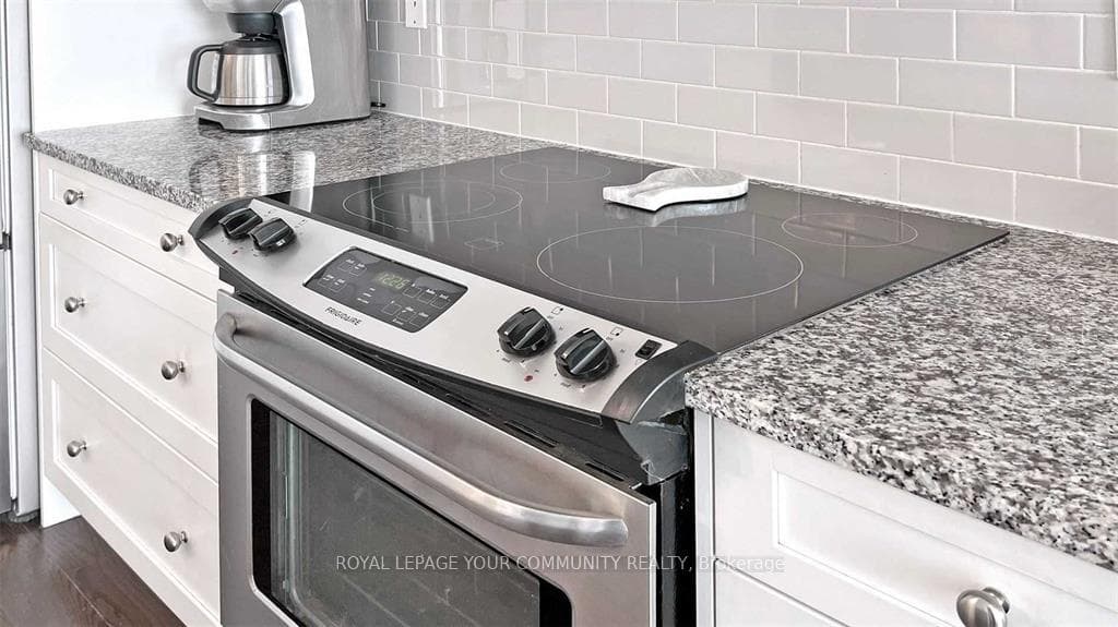15277 Yonge Street Unit 702B photo 15