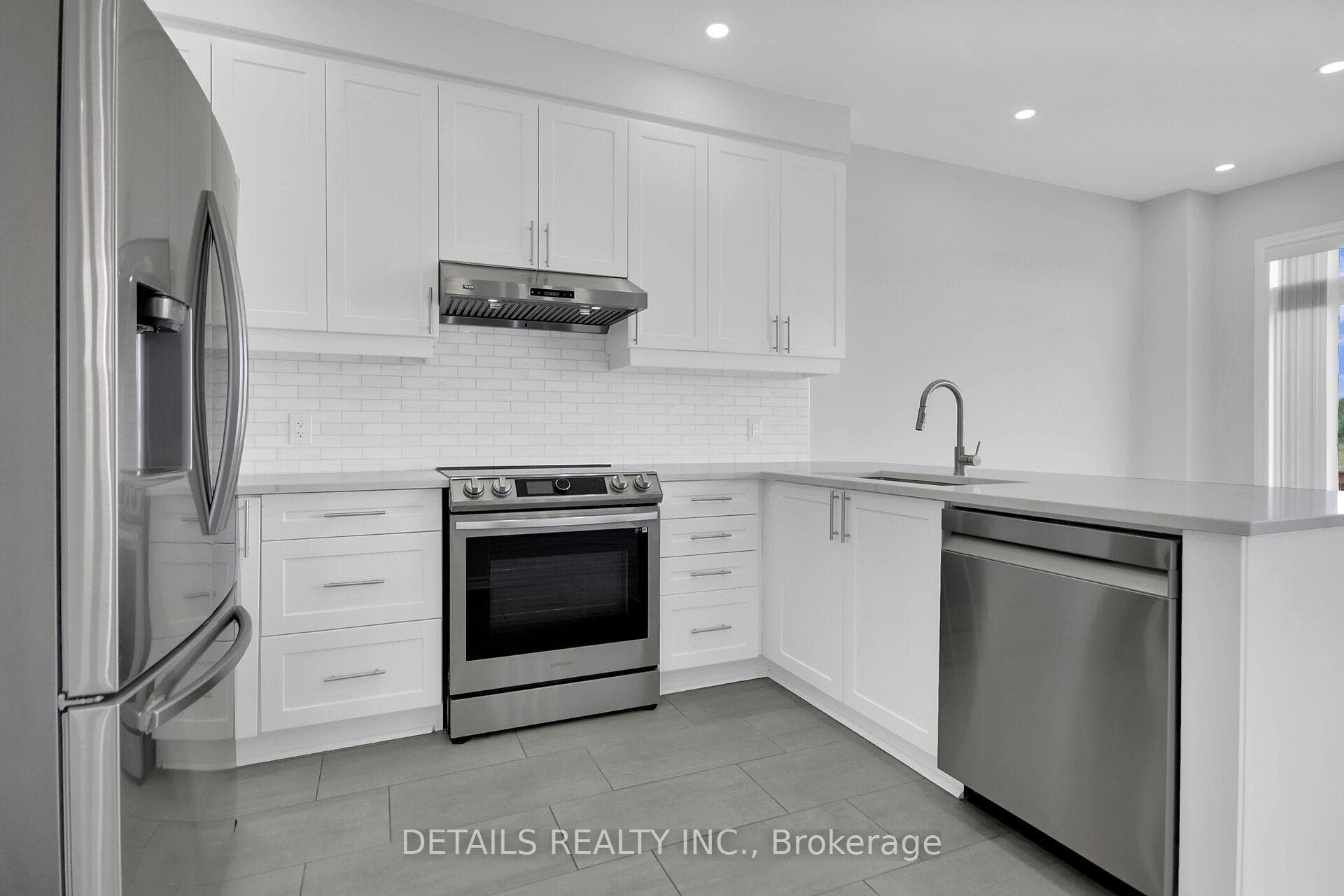 116 Unity Place photo 32