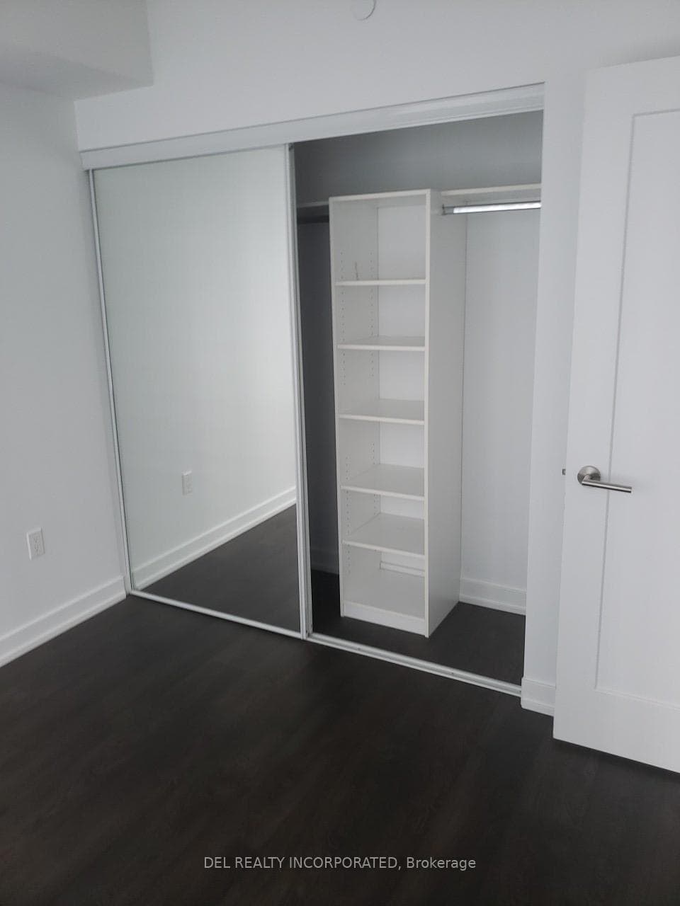 10 York Street Unit 2407 photo 7