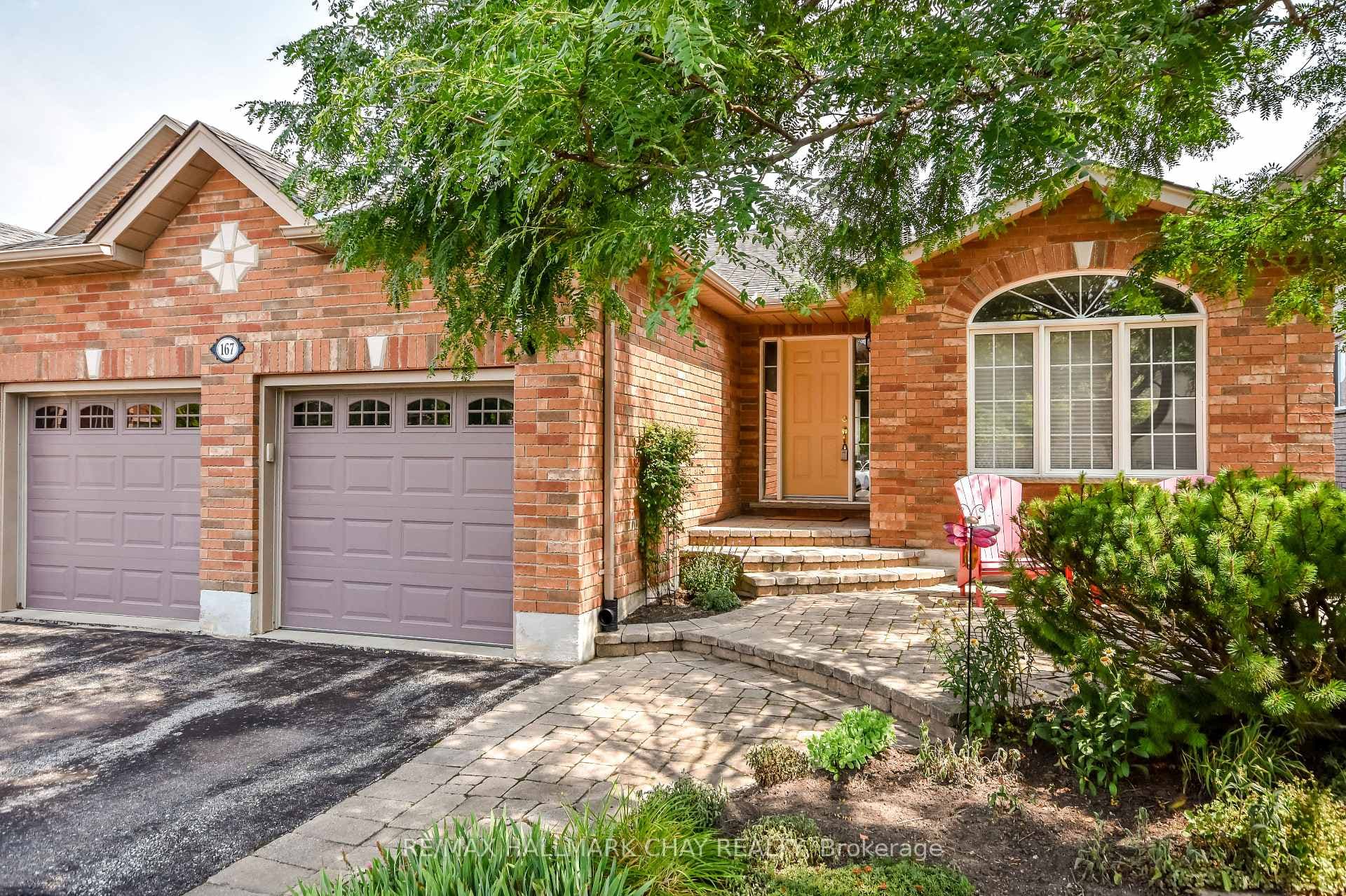 167 Crompton Drive photo 1