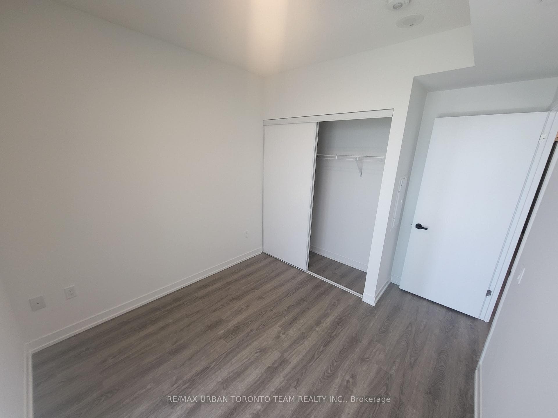 195 Commerce Street Unit 5210 photo 6
