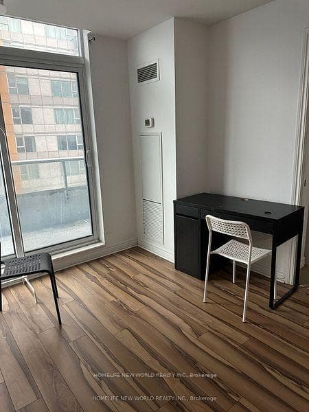 50 Town Centre Court Unit 610 photo 8