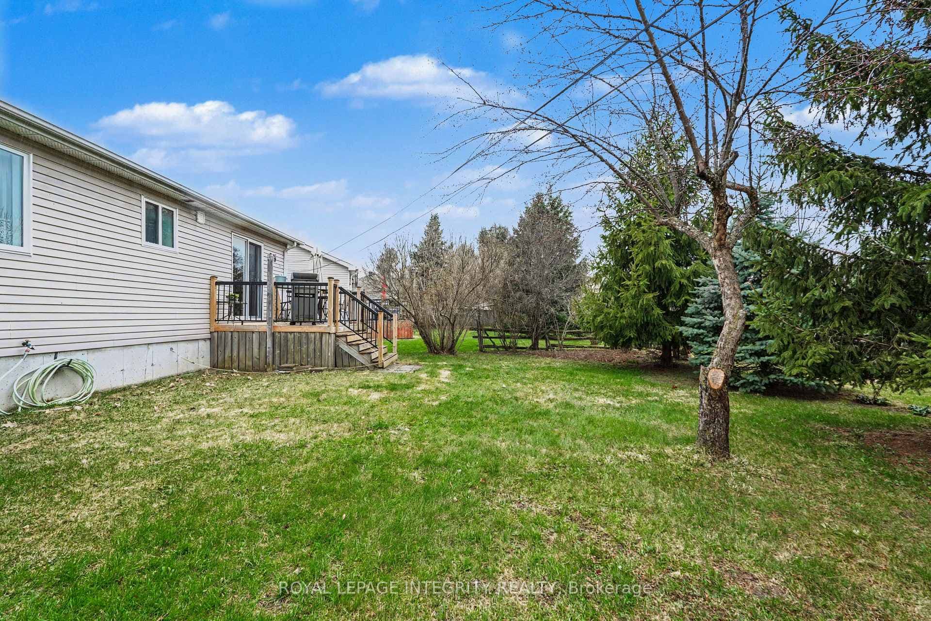 25 Decaria Boulevard photo 29