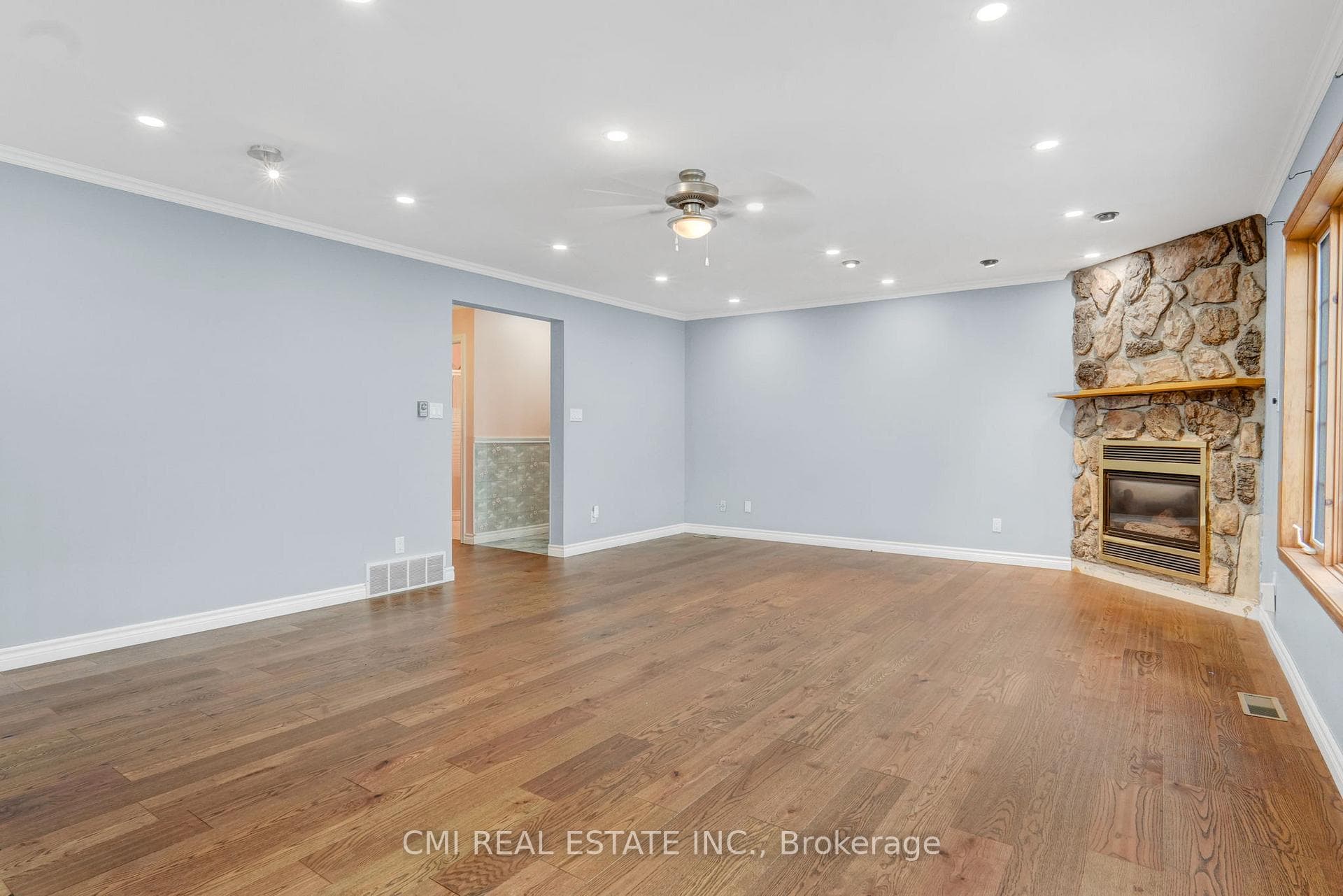 22139 Beauchamps Drive photo 5