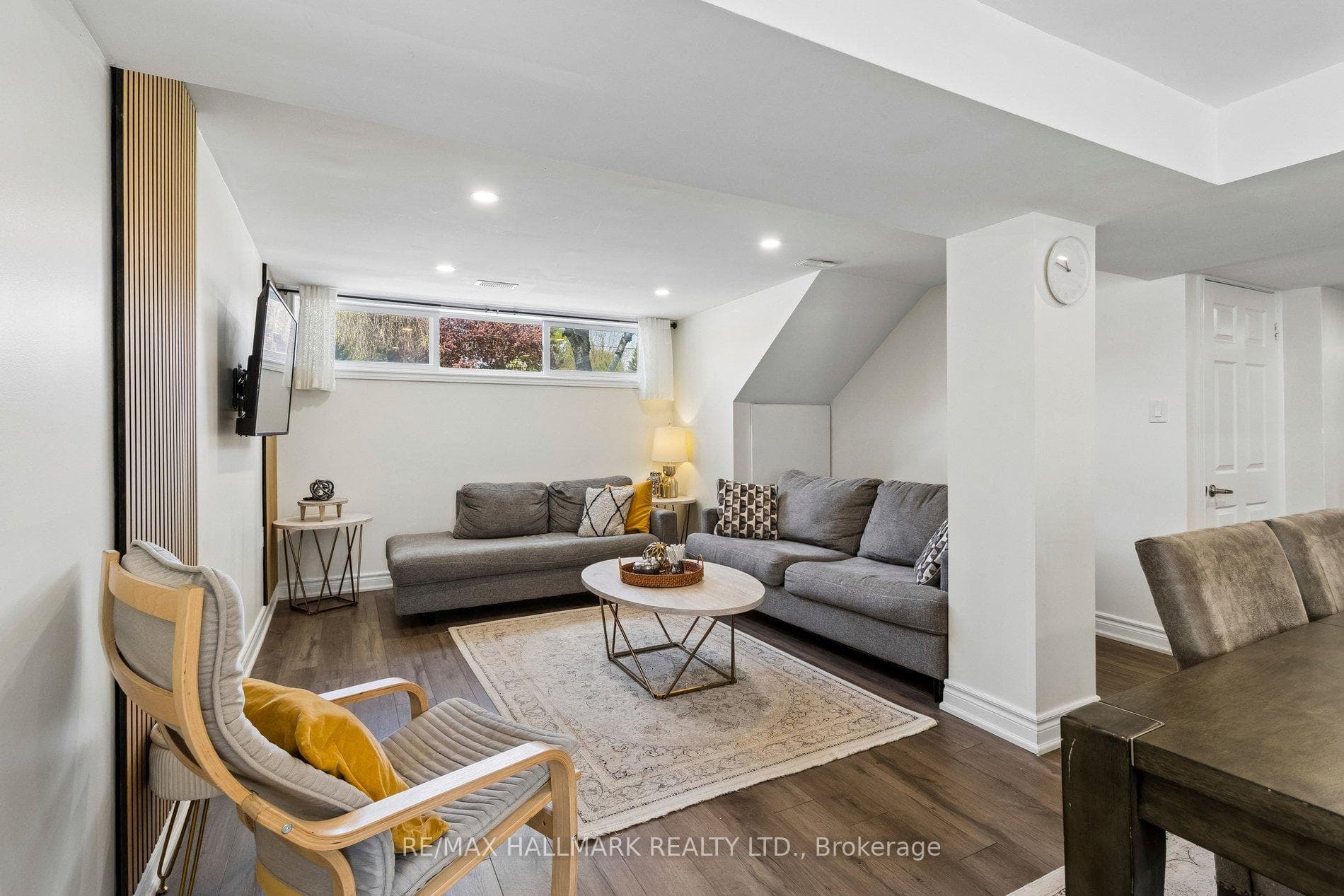 Lower Apartment-Family Room
