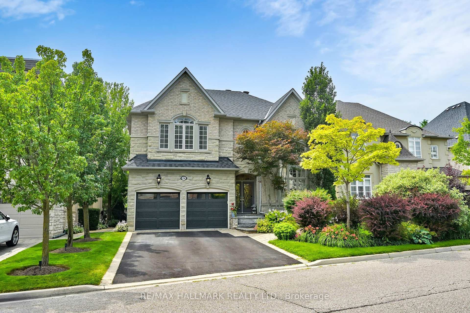 436 Paradelle Drive photo 1