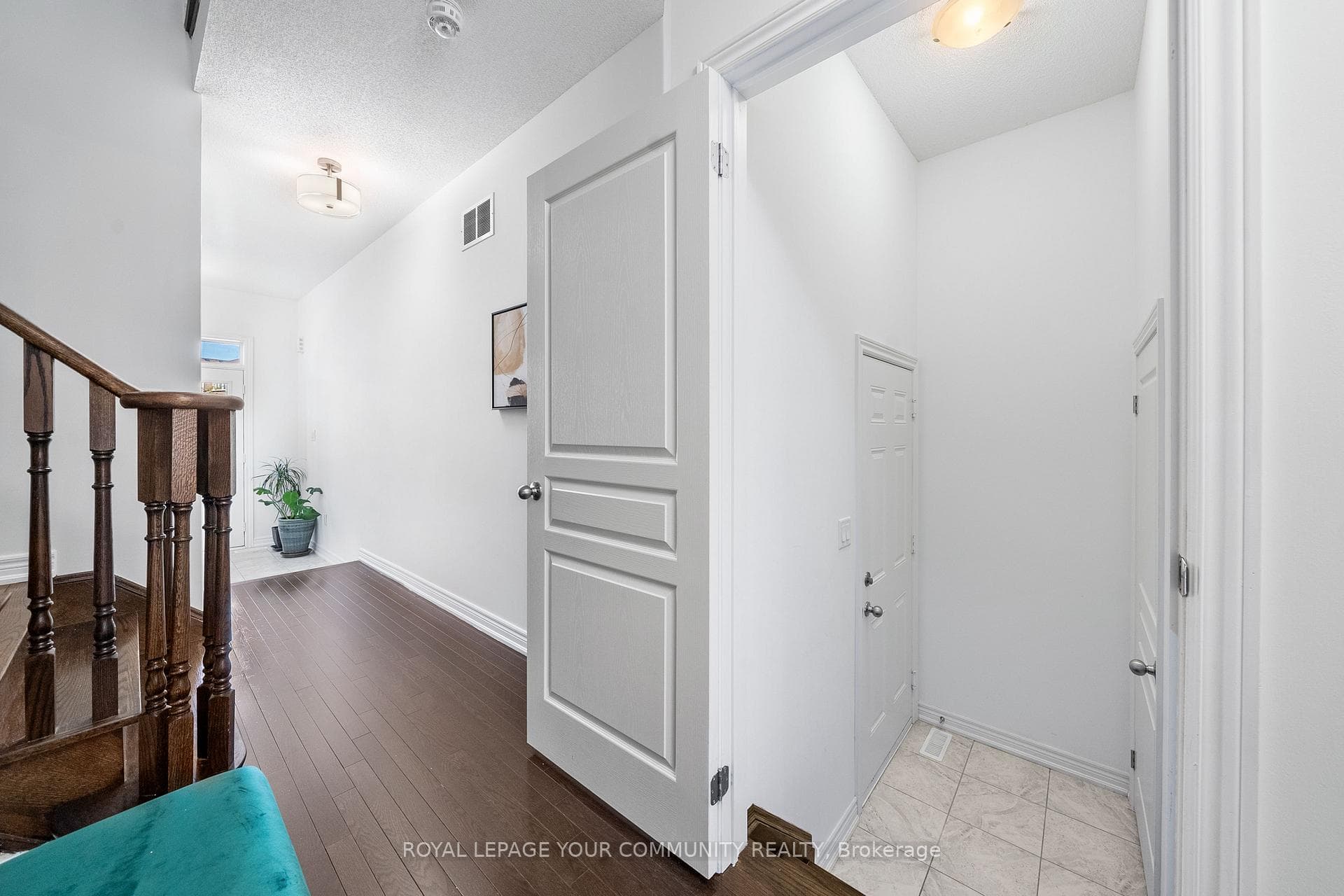 98 Gower Drive photo 18