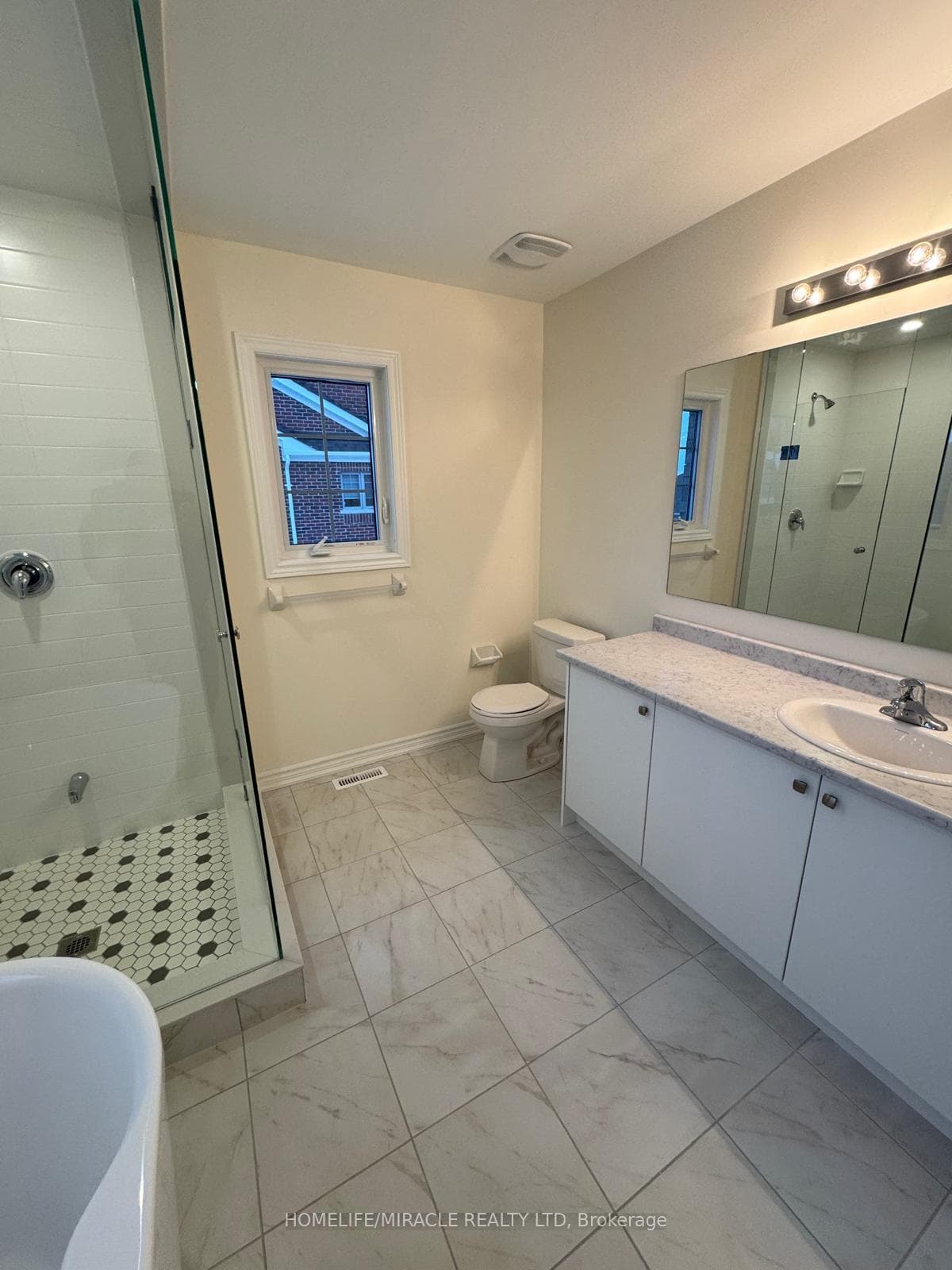 57 North Garden Boulevard photo 26
