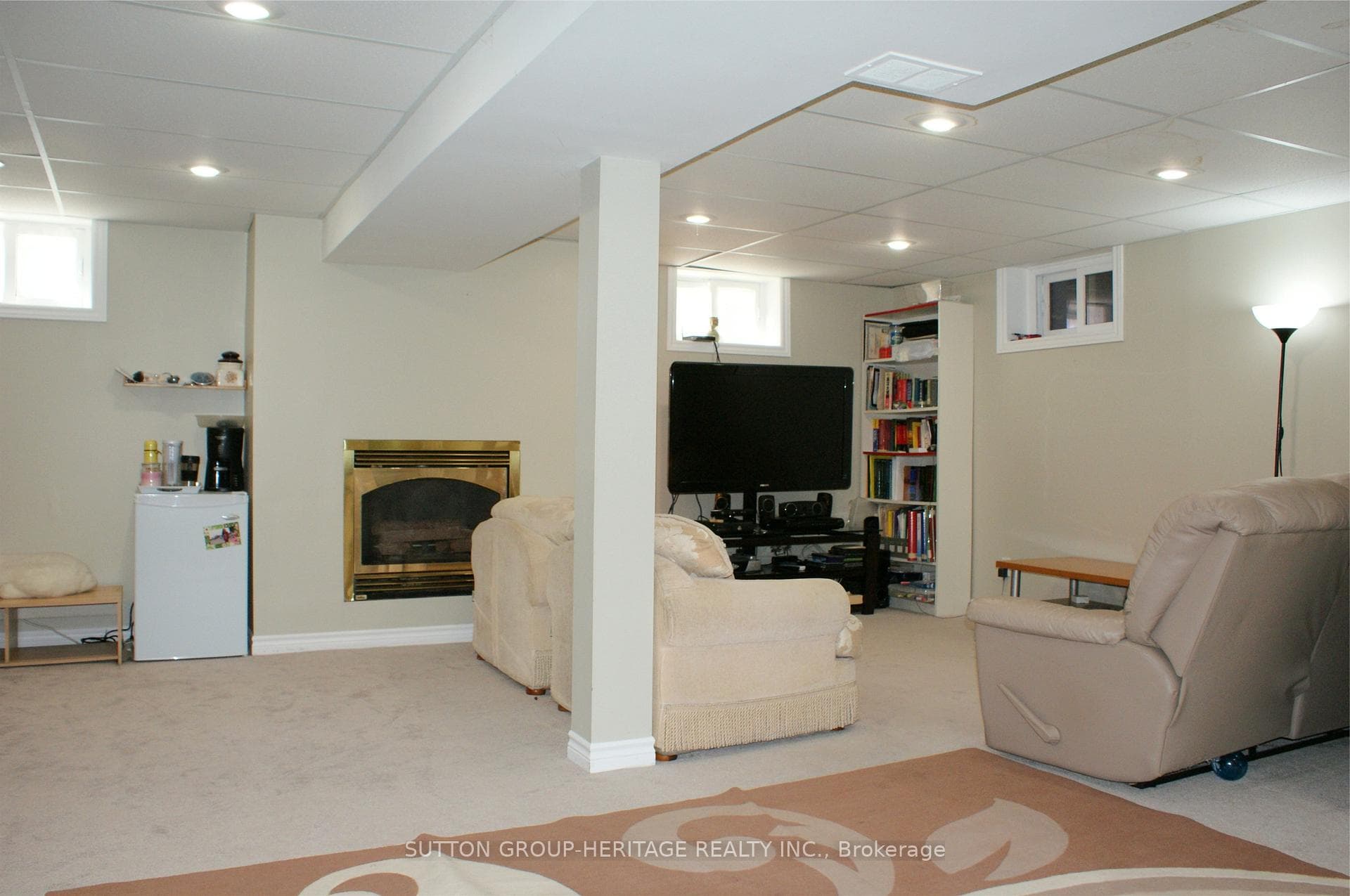 Family Room (2014)