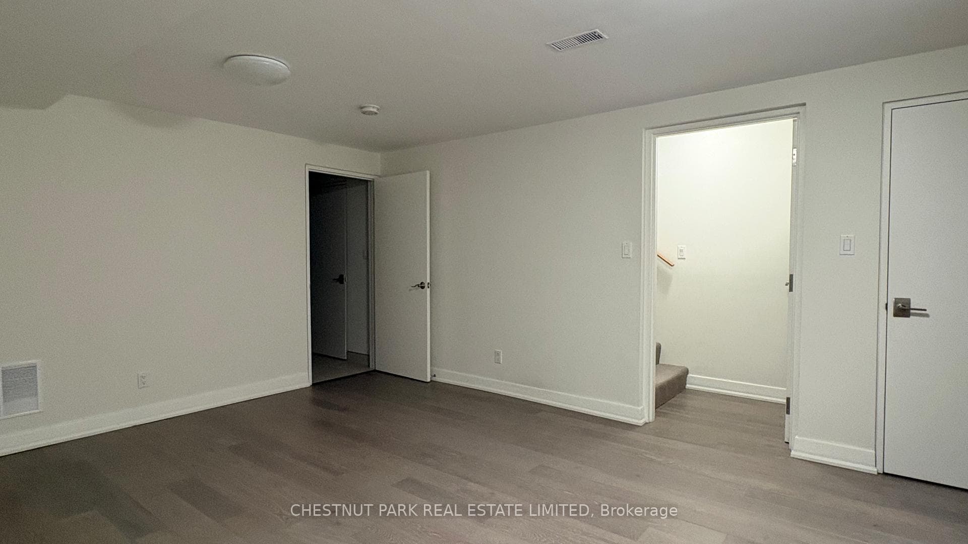 127 Hazelton Avenue Unit 1 photo 18