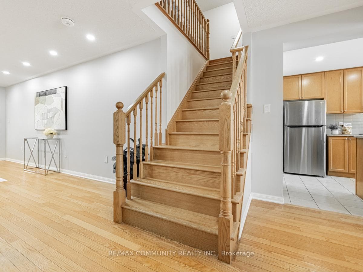 69 Robert Parkinson Drive photo 10