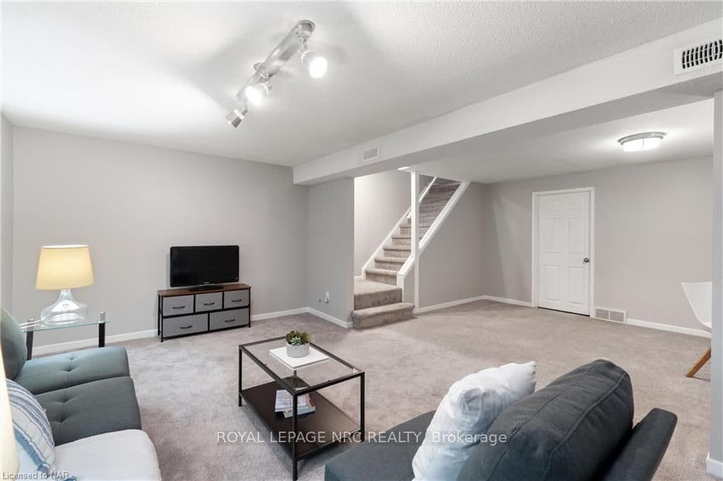 77 LINWELL Road Unit 30 photo 26