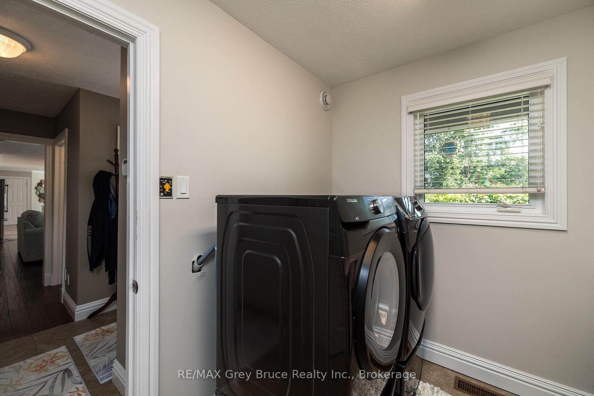 913 27th Street photo 14