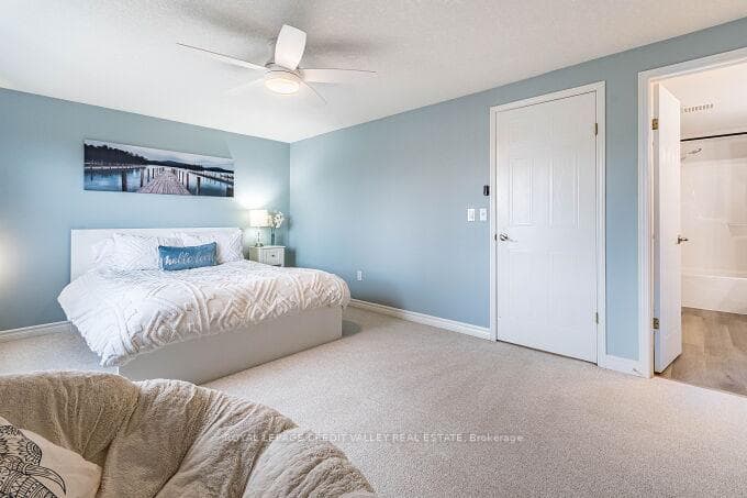 554 Dansbury Drive photo 20