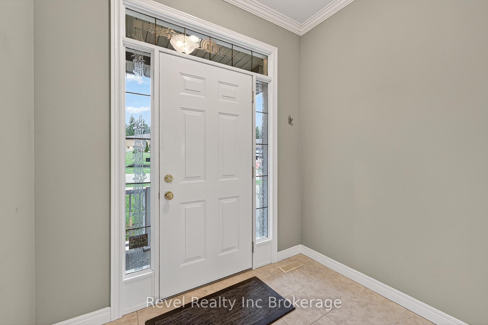 127 Ferguson Drive photo 8
