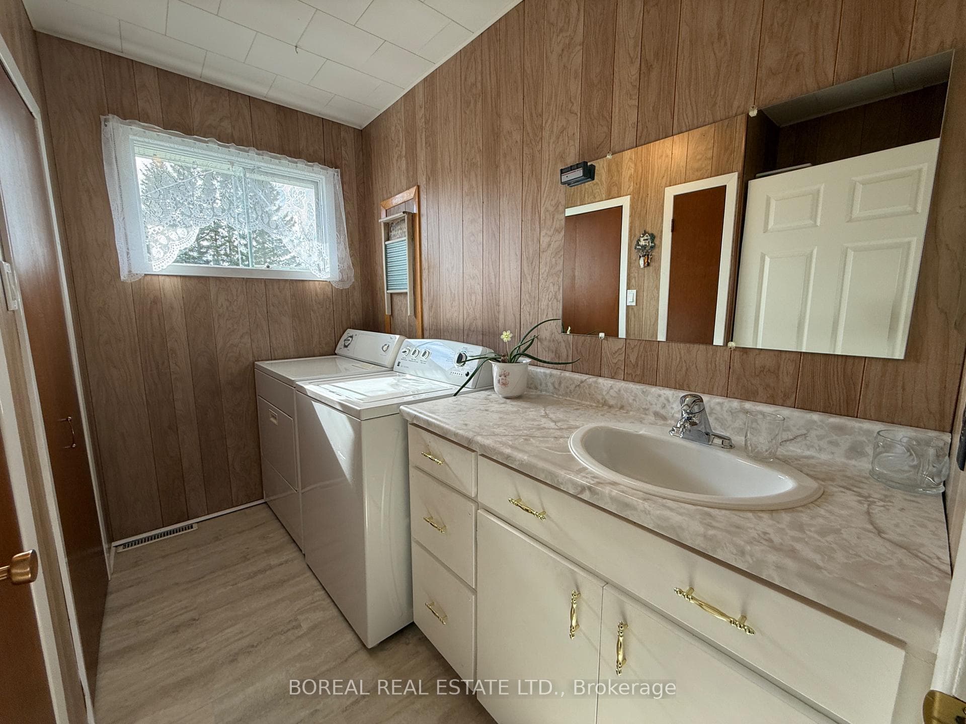 423 Fourteenth Avenue photo 19