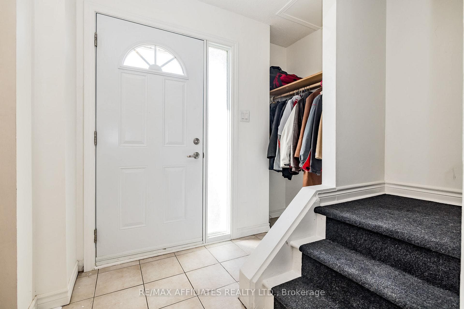Spacious Front Foyer