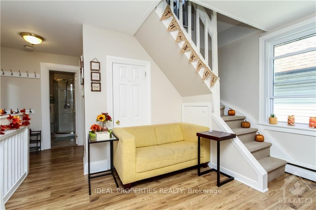 185 LOUISA Street Unit 2 photo 6