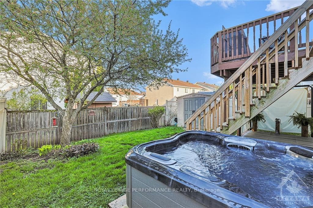 282 SANDHILL Road photo 24