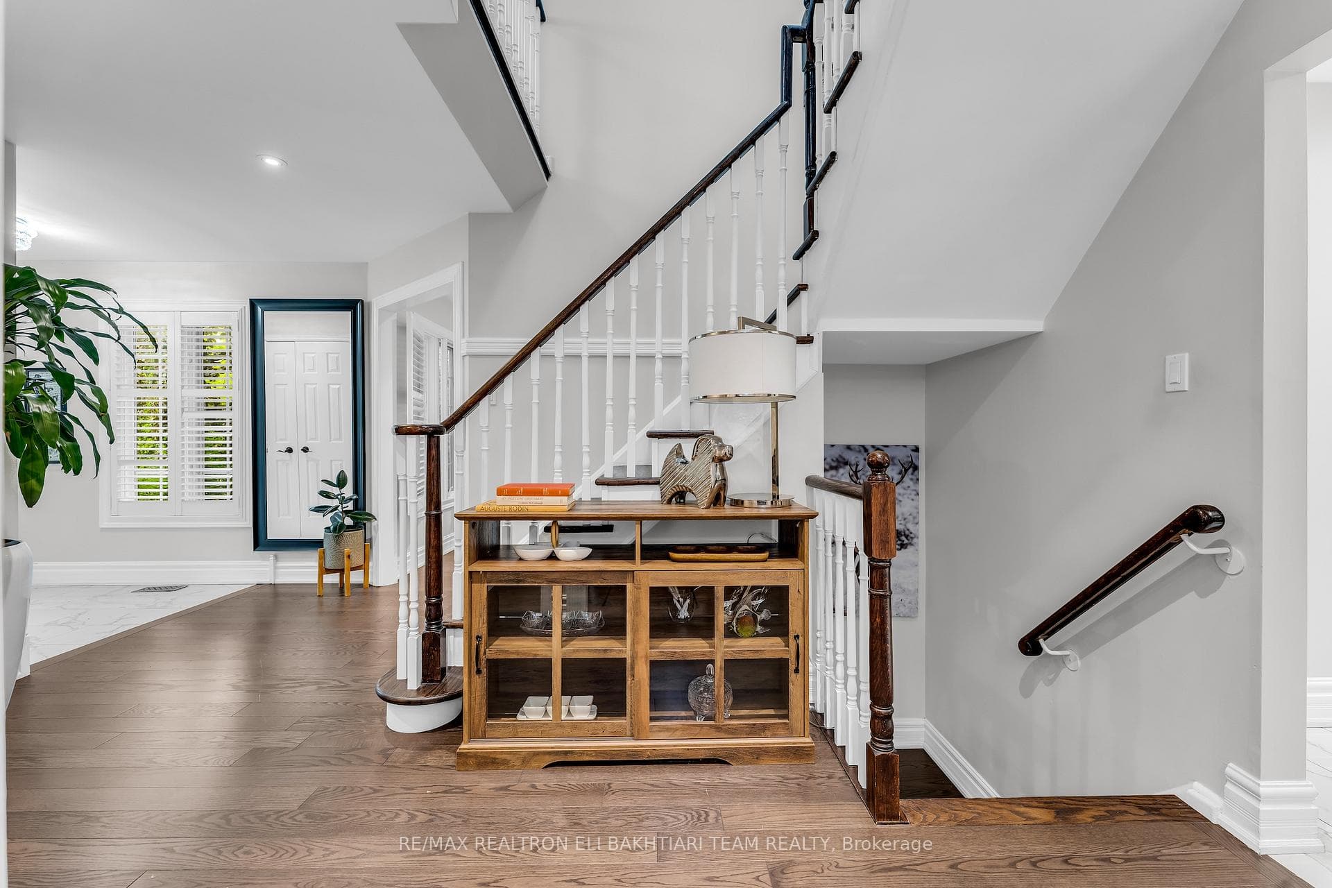 133 Elizabeth Street photo 24