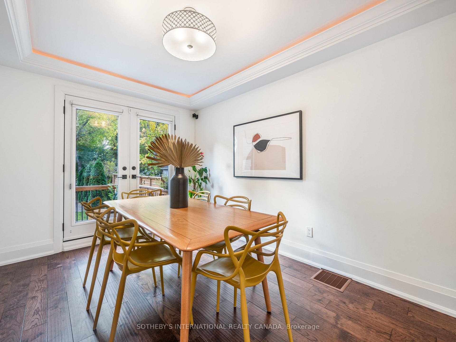 131 Glenvale Boulevard photo 15