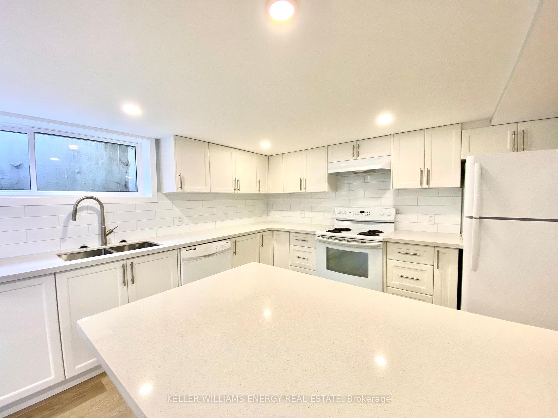 761 Law Street Unit Bsmt photo 5