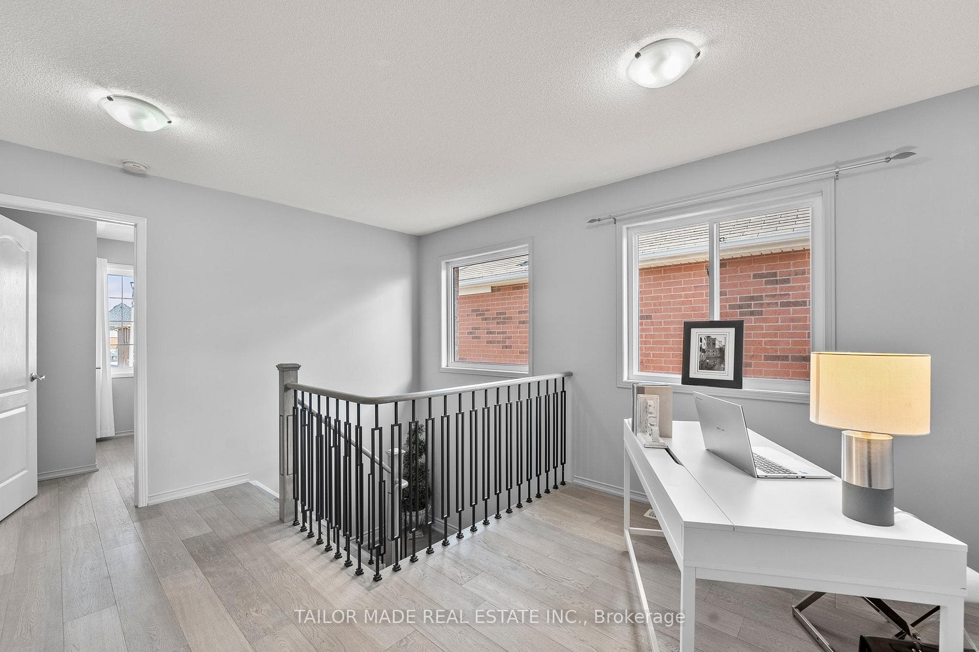 38 THORNBUSH Boulevard photo 17