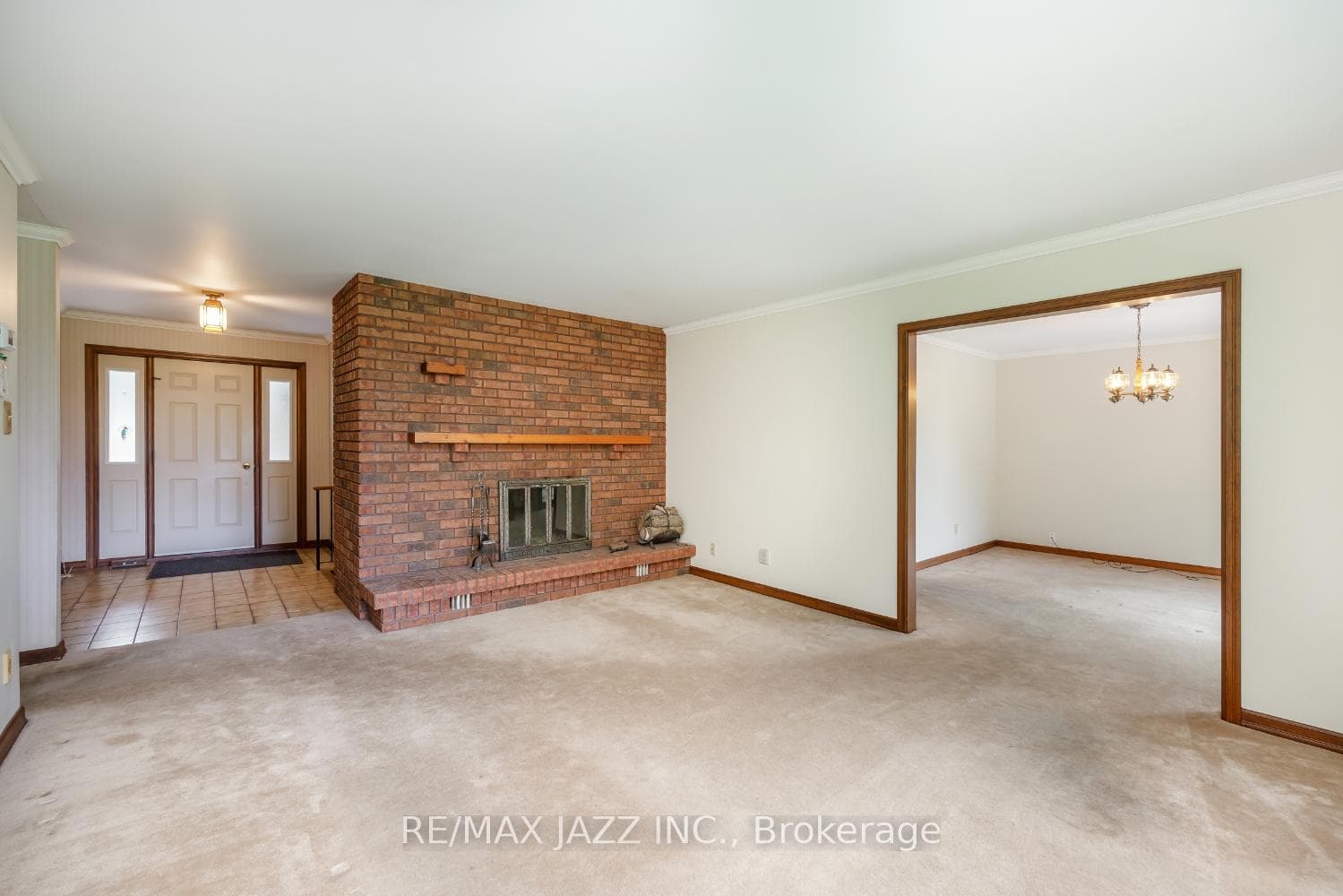 263 Dundee Crescent photo 10