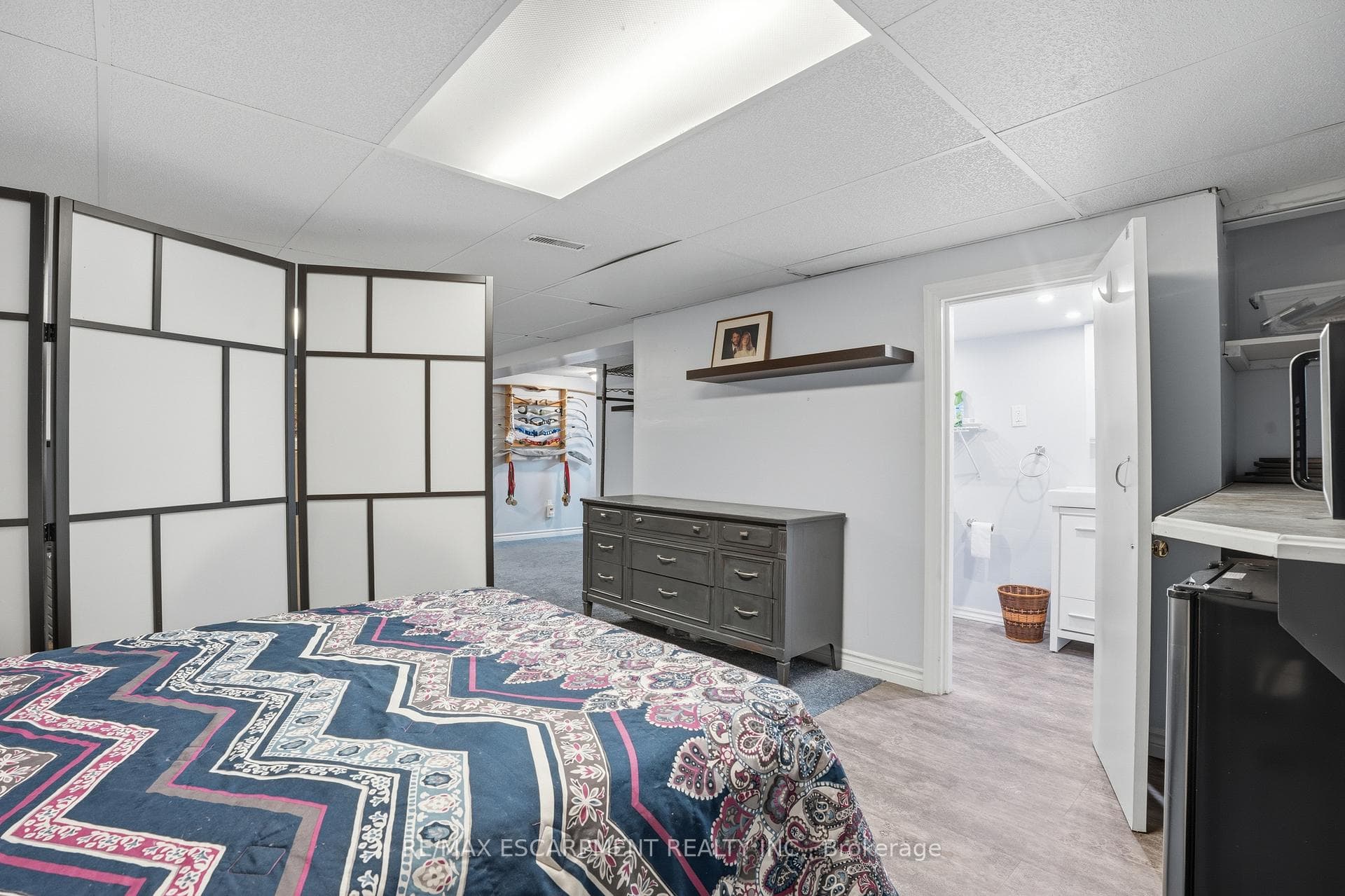 77 Arcade Crescent photo 33