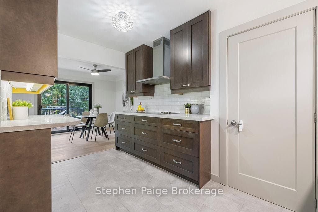 330 OFIELD Road photo 13