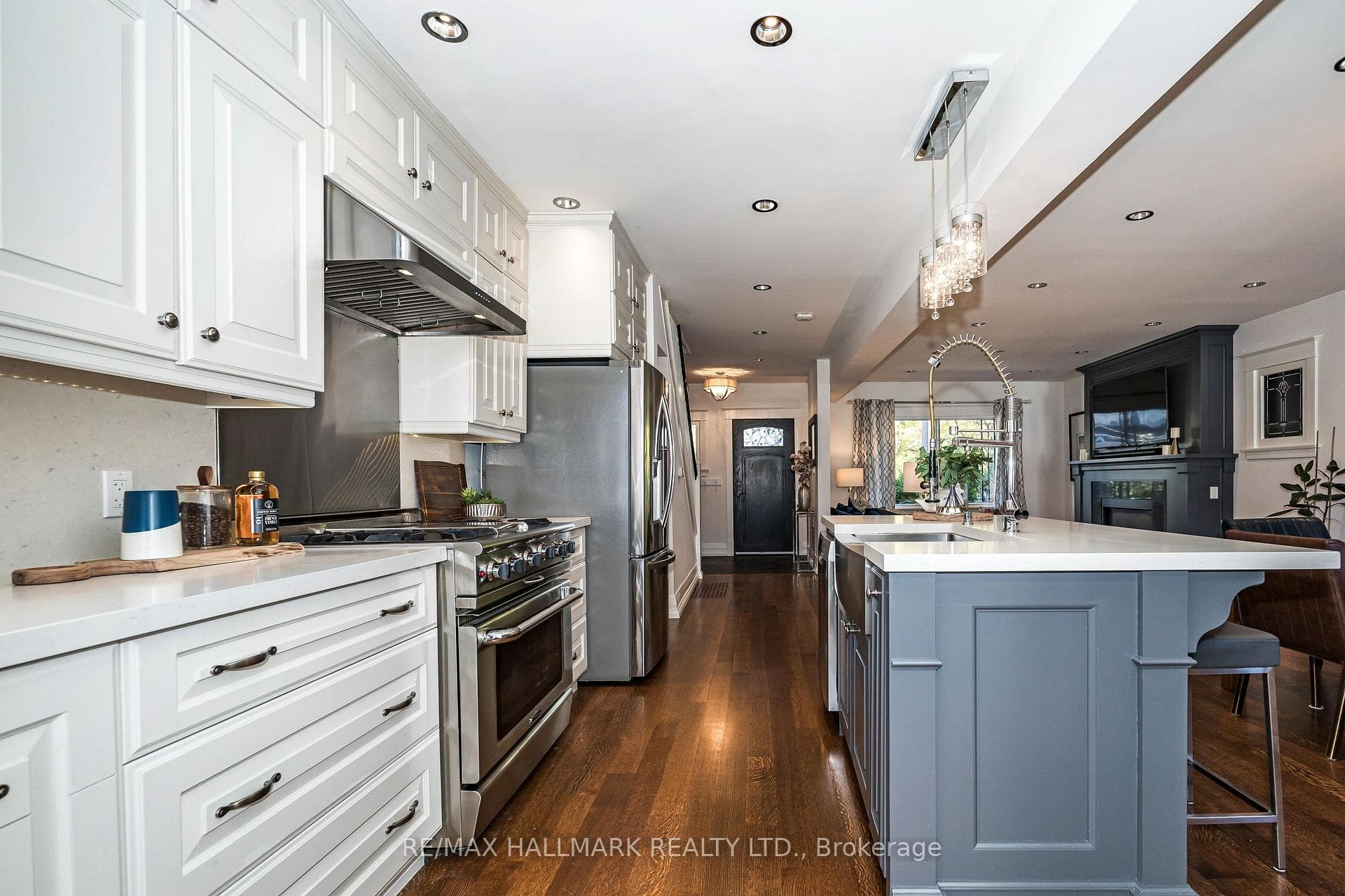 104 Monarch Park Avenue photo 17