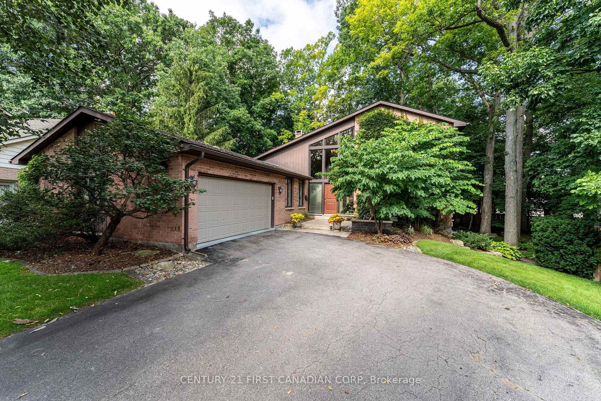 118 Somerset Road photo 1