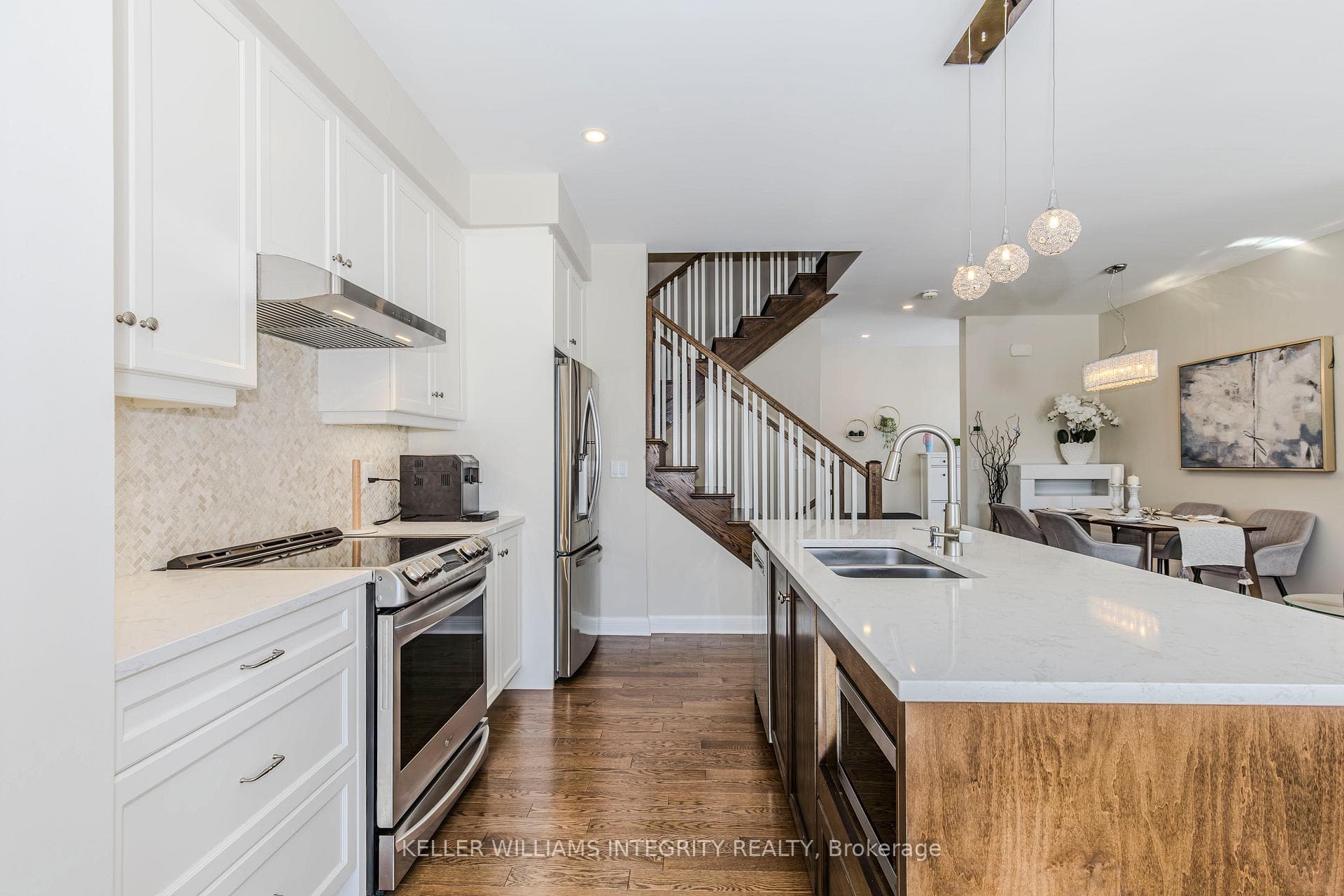 706 Gabriola Way photo 22