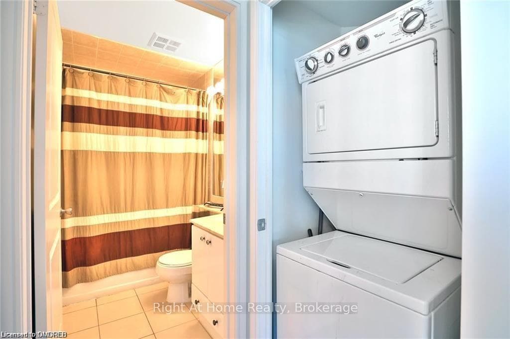 70 ABSOLUTE Avenue Unit 2702 photo 11