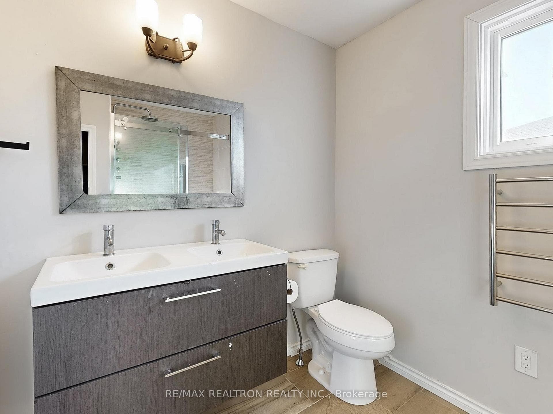 5386 Sheldon Park Drive photo 18