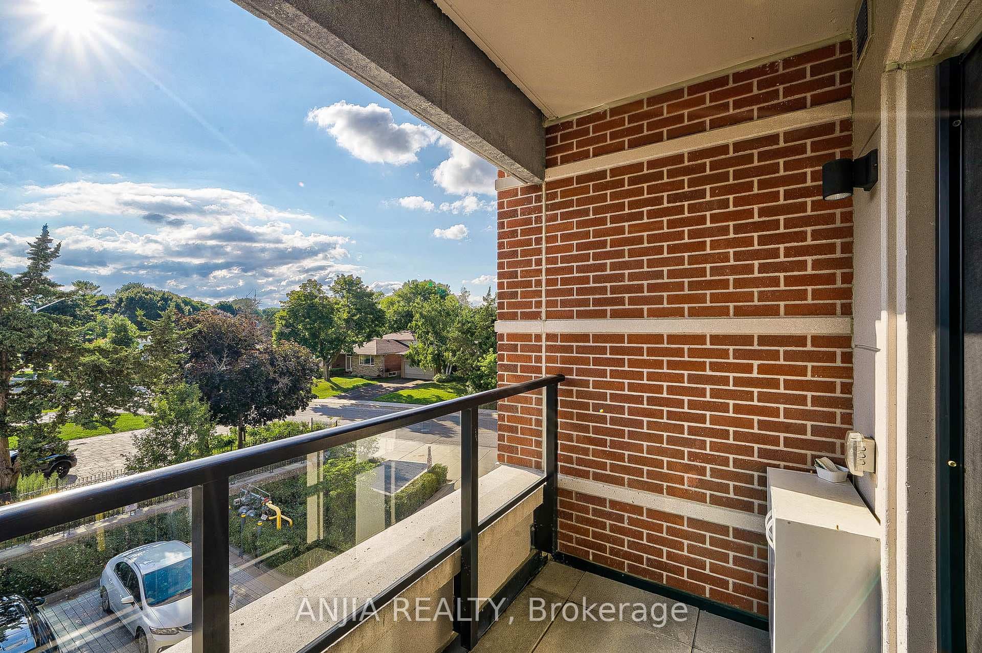 20 Fred Varley Drive Unit 215 photo 25
