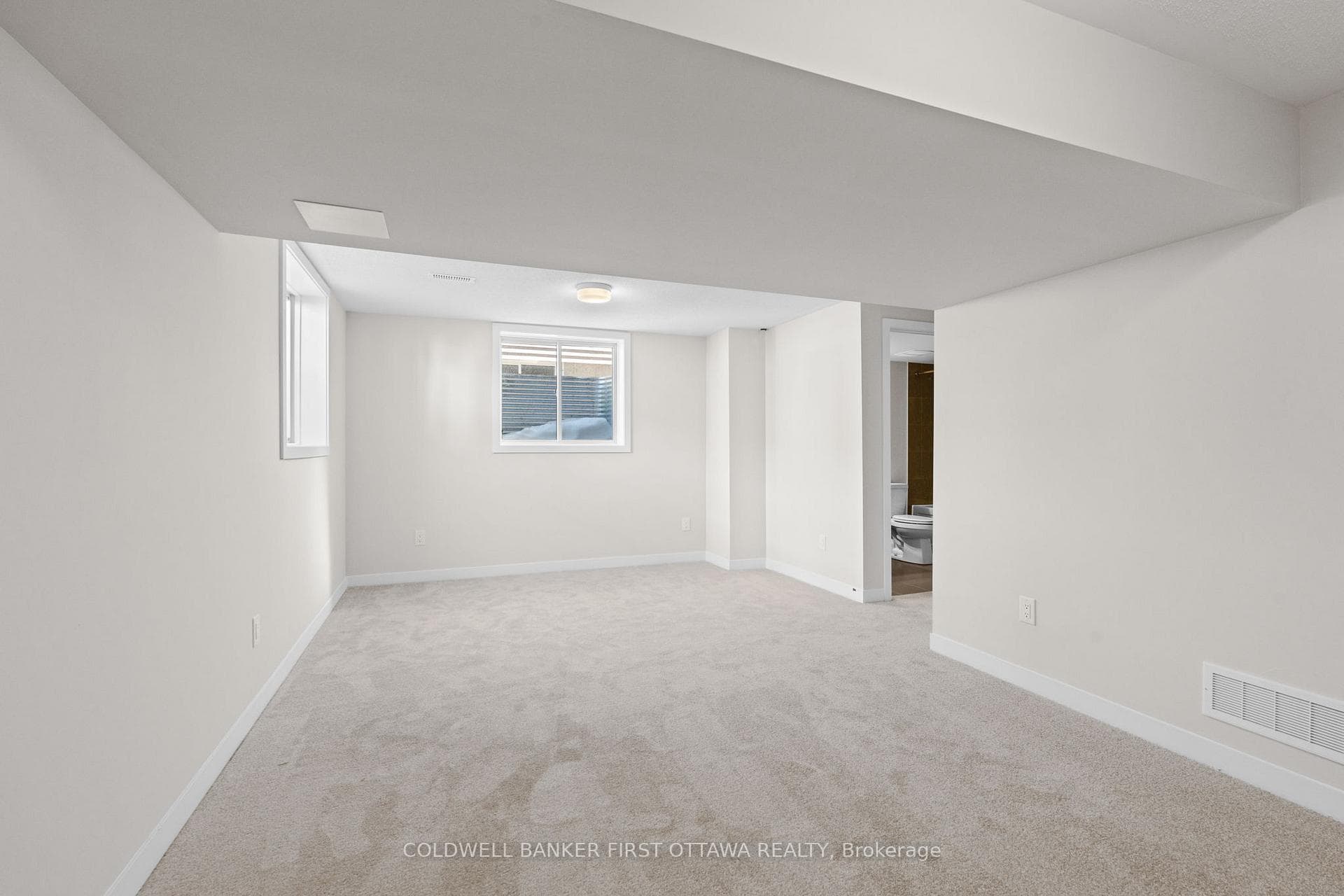 513 BRIGATINE Avenue photo 35