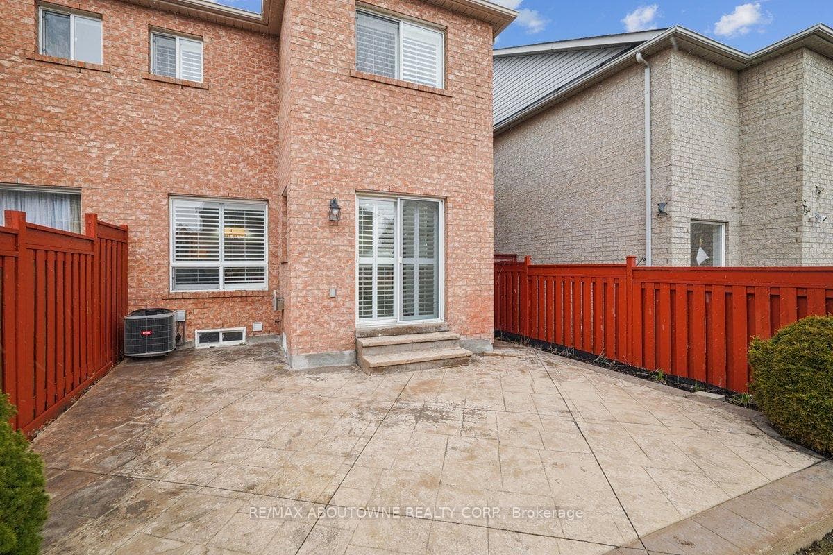764 Bethany Crescent photo 29